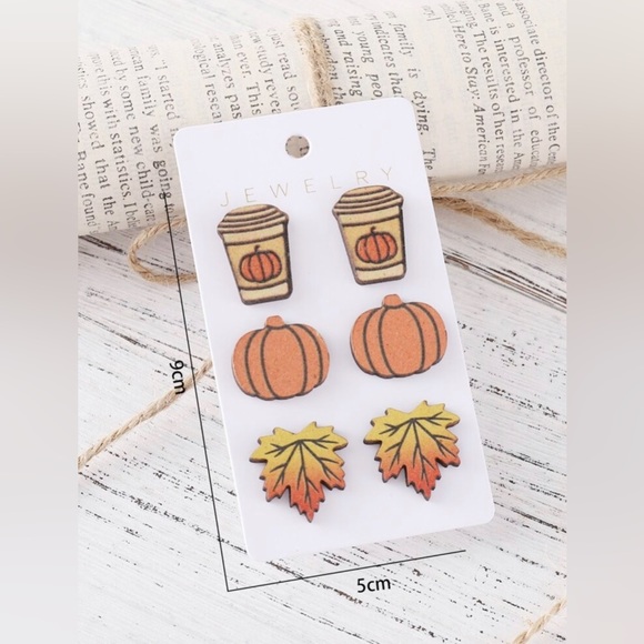 💖5 items for $25 Sale!💖 3 pairs/sets Fall Themed Stud Earrings - Picture 5 of 5